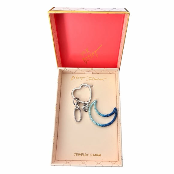 Betsy Johnson Blue Crystal Crescent Moon Charm Keychain
NEW IN BOX - Picture 2 of 4